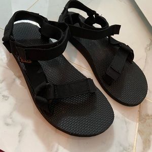 Black teva sandals